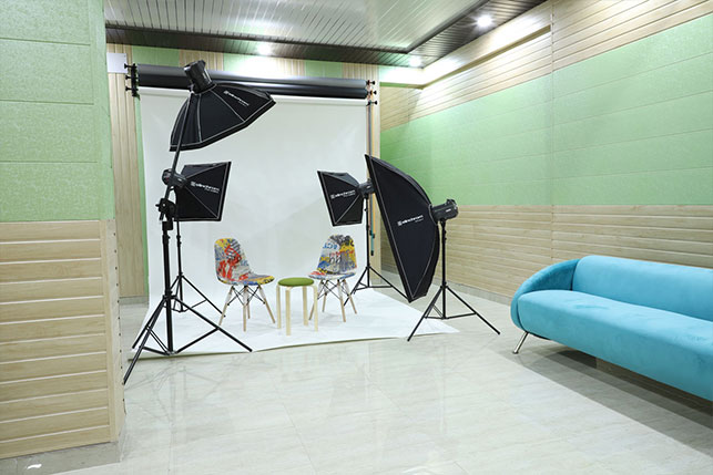 Lensteasers Studio